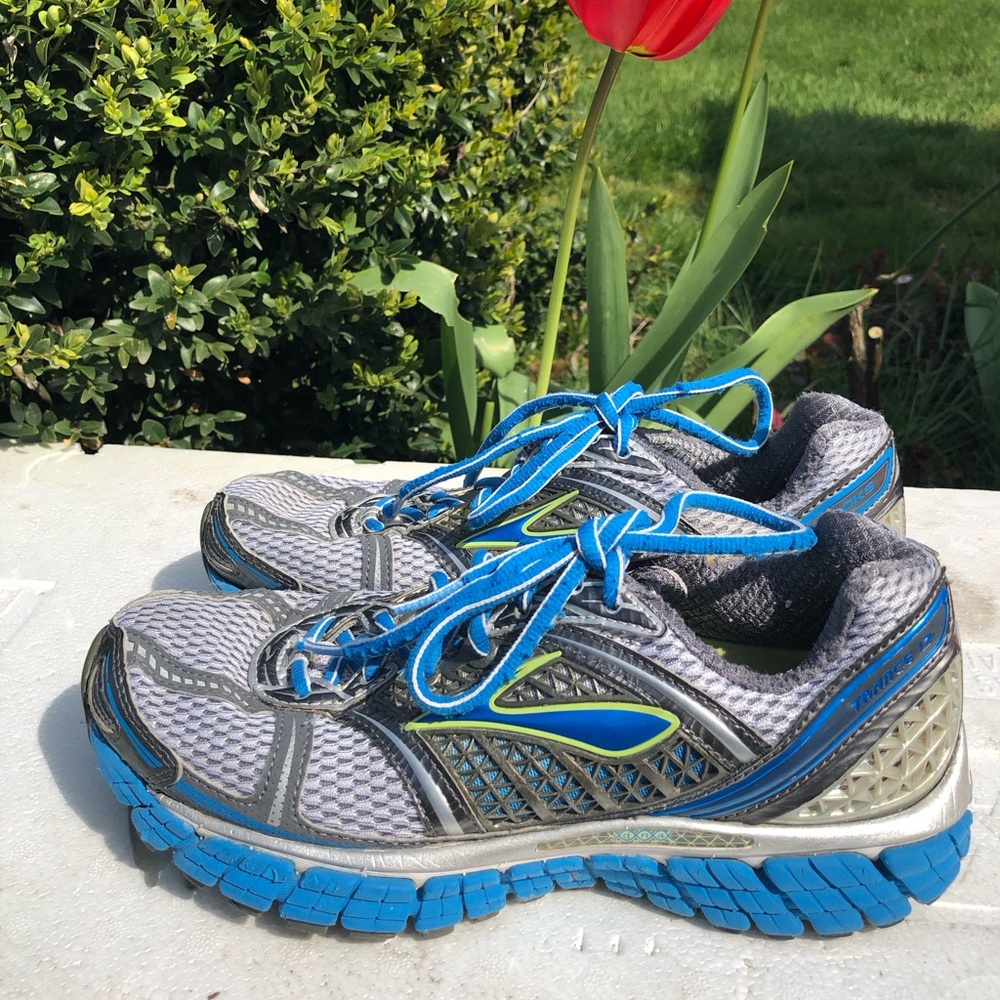 Brooks Trance 12 Womens Gray Blue Running Shoes Sneakers Size 6.5B